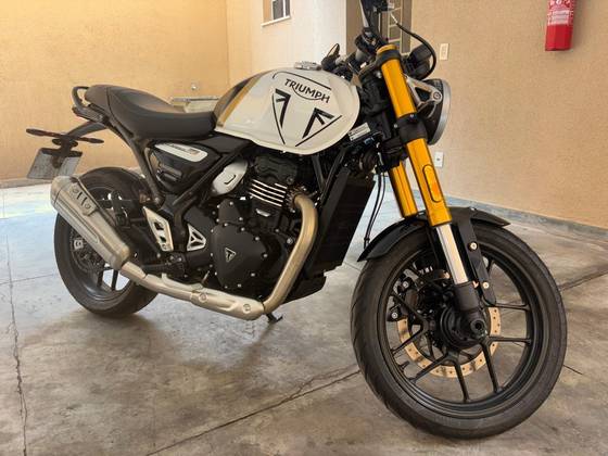 TRIUMPH SPEED 400 